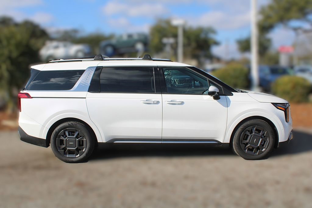 New 2026 Kia Carnival SX FWD image 5