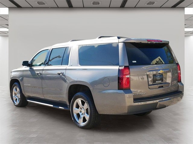 Used 2017 Chevrolet Suburban LT image 4