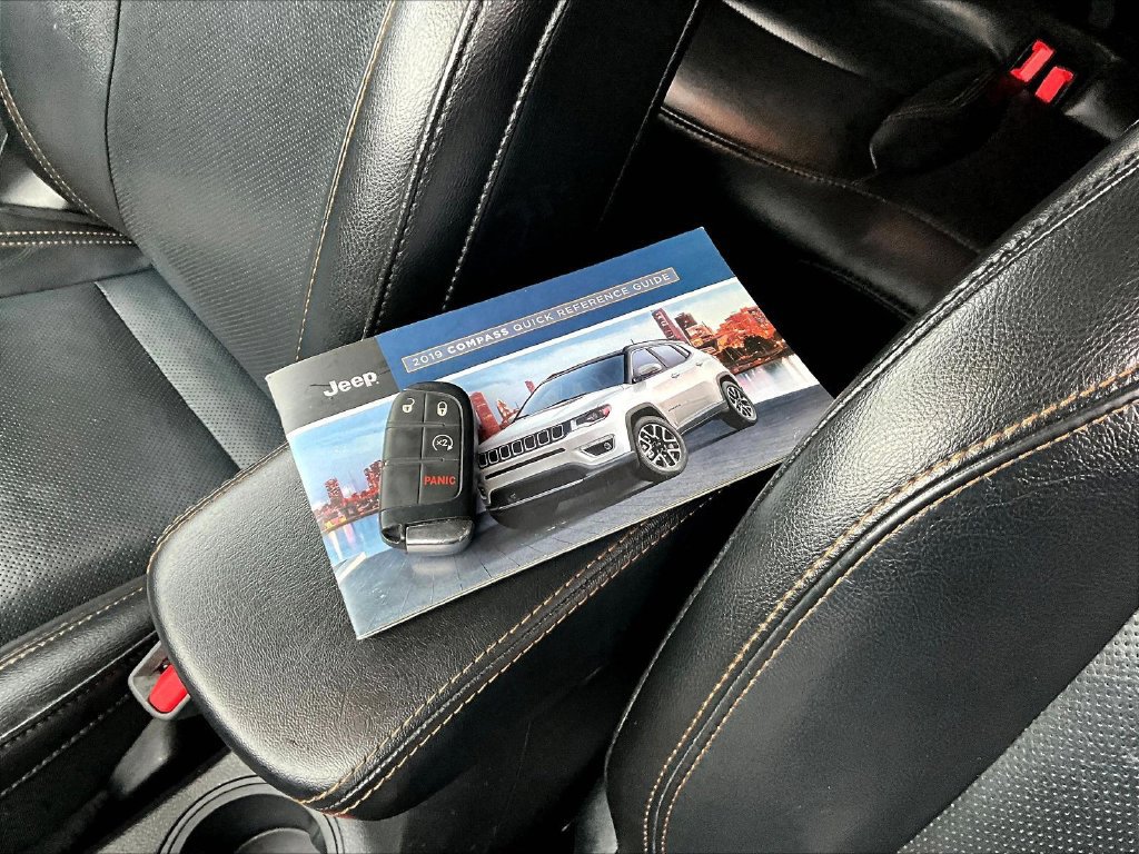 Used 2019 Jeep Compass Limited AWD/4WD image 36