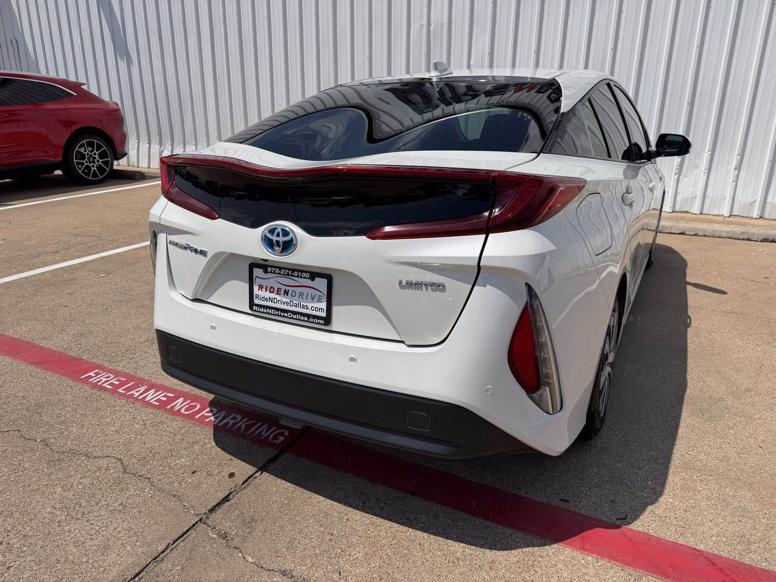 Used 2020 Toyota Prius Prime Limited FWD image 6