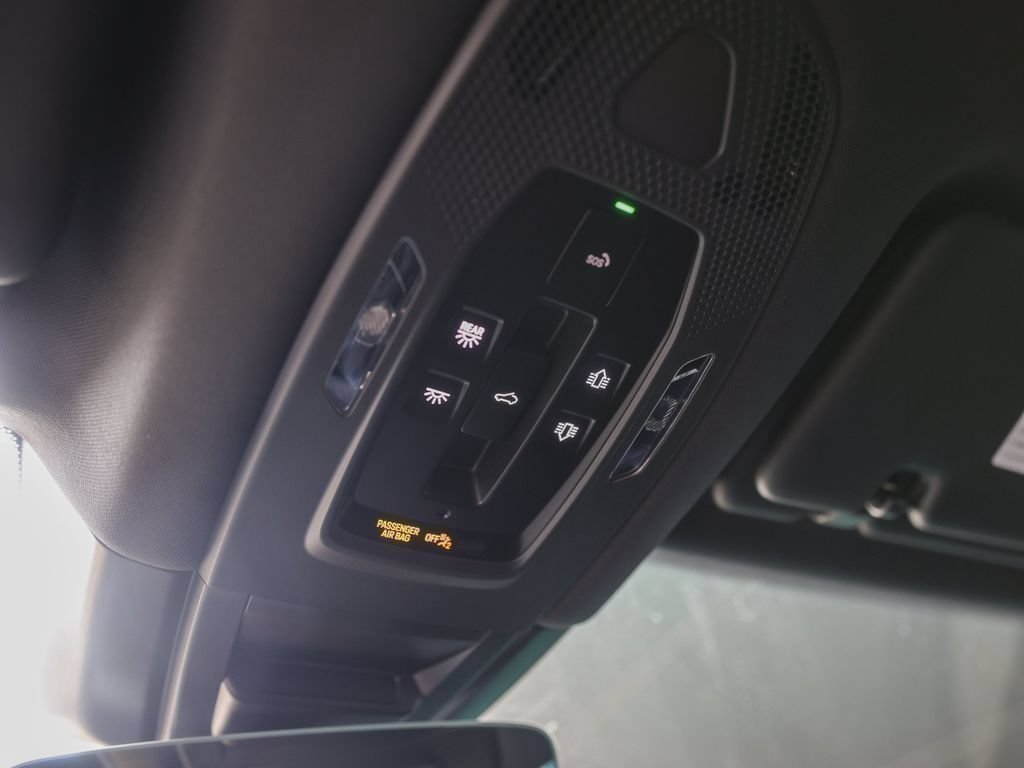 Certified 2026 Porsche Cayenne AWD/4WD image 25