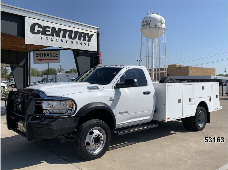 Used 2022 RAM 5500 Tradesman RWD image 1