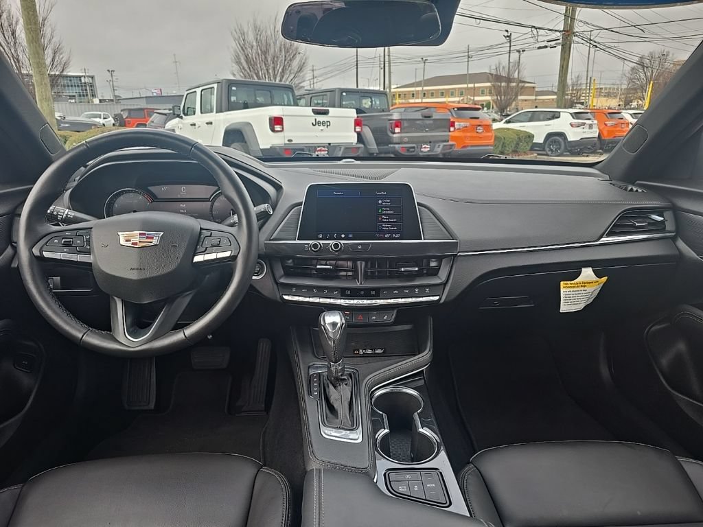Used 2022 Cadillac CT4 Luxury w/ Cold Weather Package RWD image 21