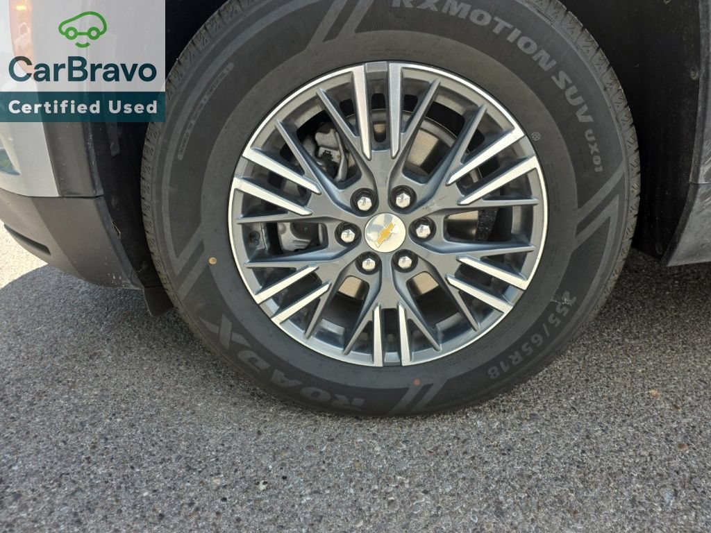 Used 2025 Chevrolet Traverse LT FWD video 2