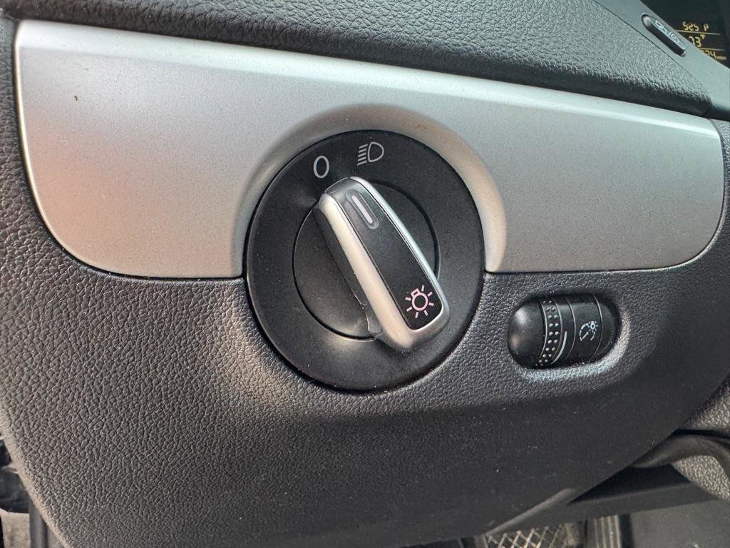 Used 2013 Volkswagen Jetta SE image 21