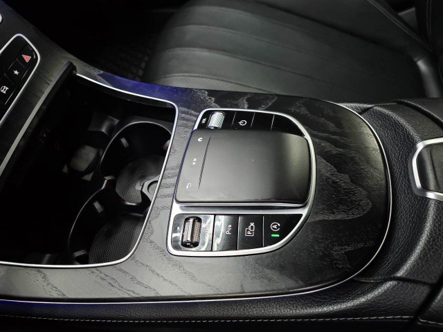 Used 2022 Mercedes-Benz E 350 4MATIC Sedan image 29