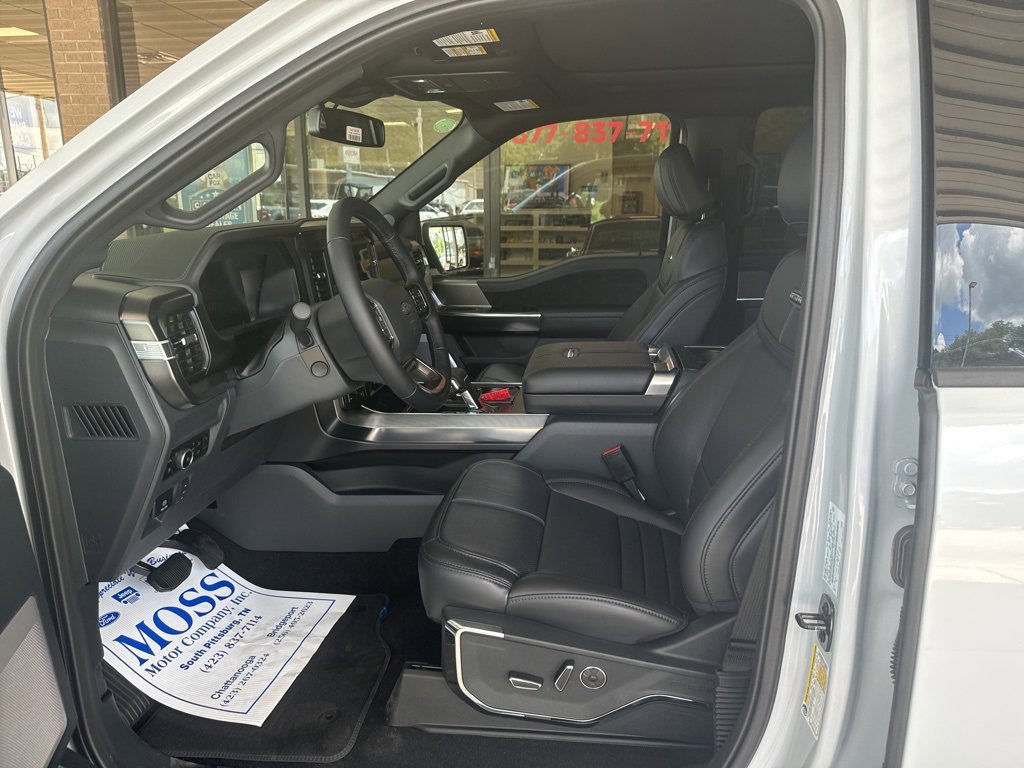 New 2025 Ford F150 Platinum w/ Equipment Group 702A High image 8