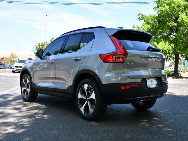 New 2026 Volvo XC40 B5 Plus w/ Protection Package Premier AWD/4WD image 5