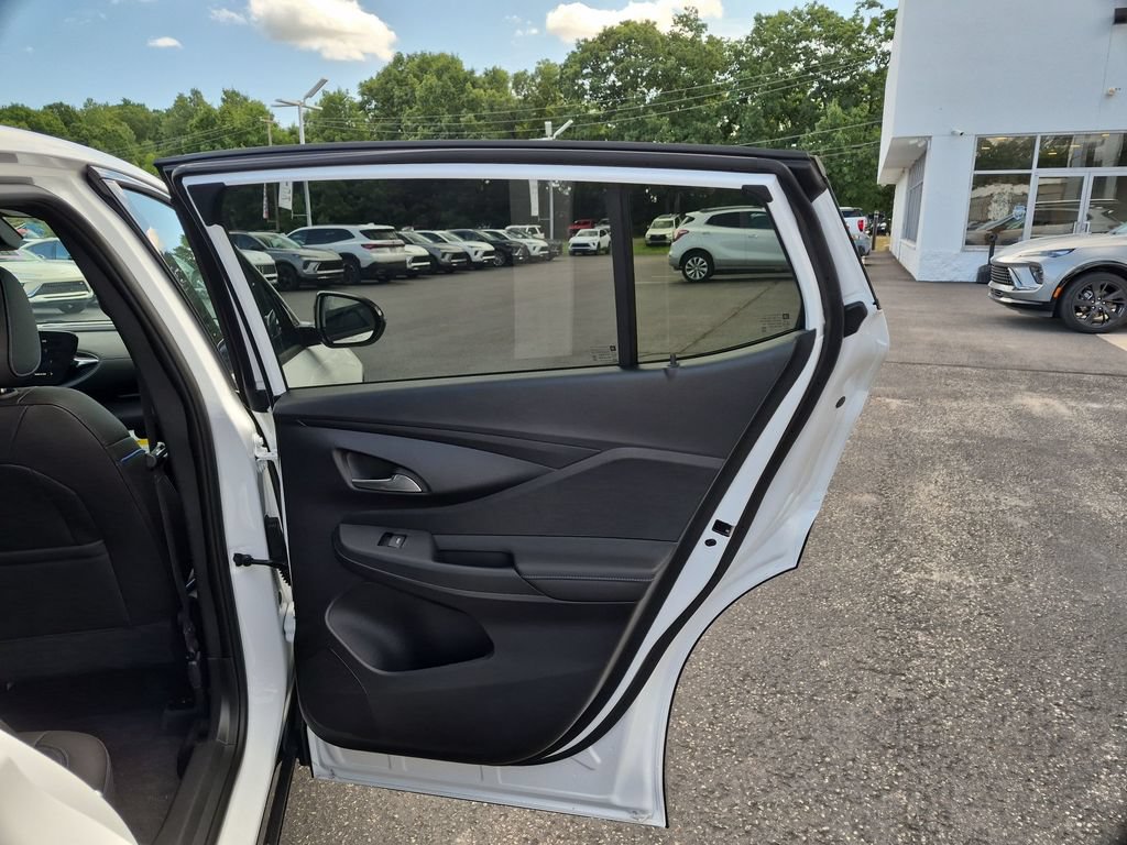 New 2026 Buick Envista Sport Touring w/ Convenience I Package FWD image 33