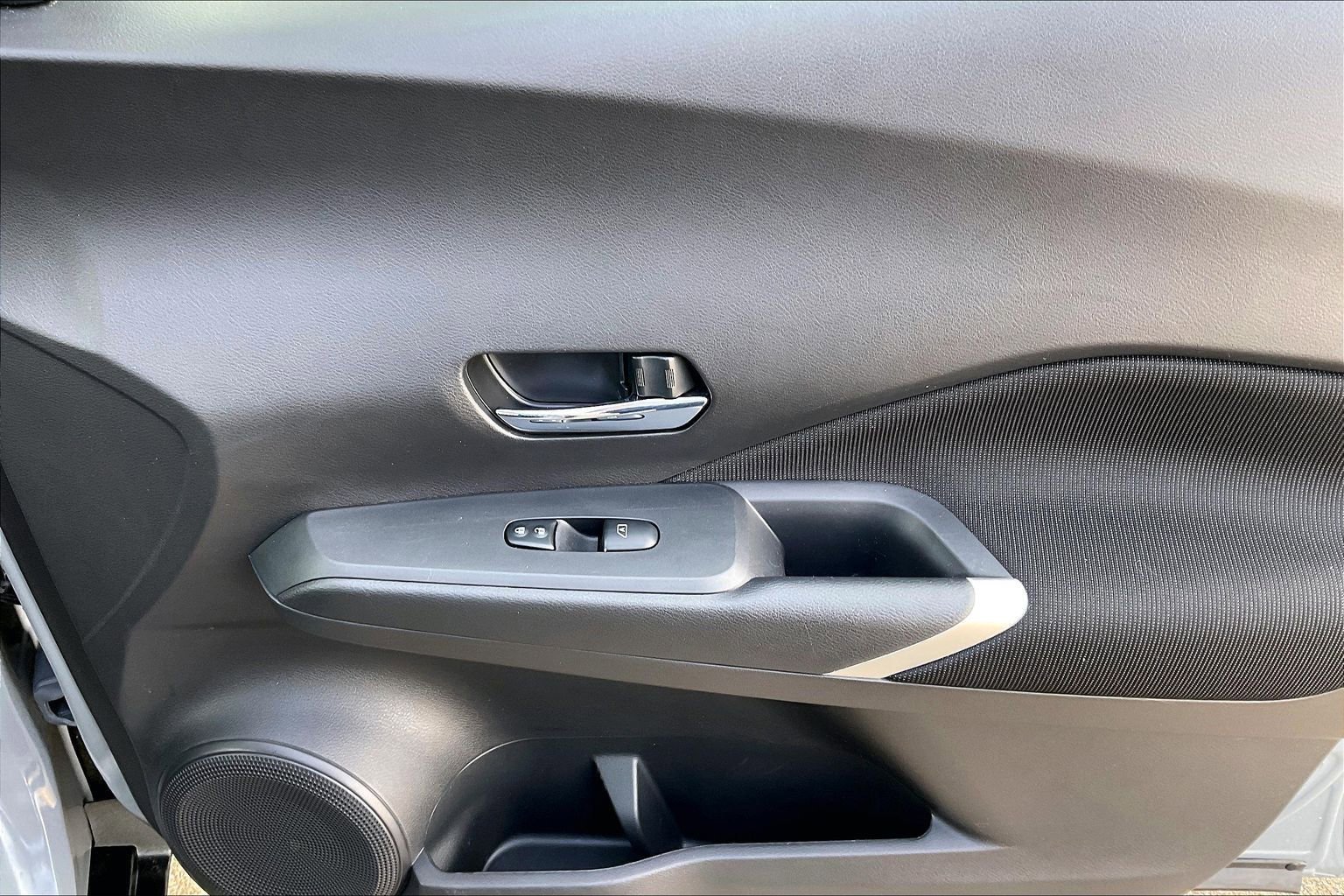 Used 2021 Nissan Kicks SV image 20