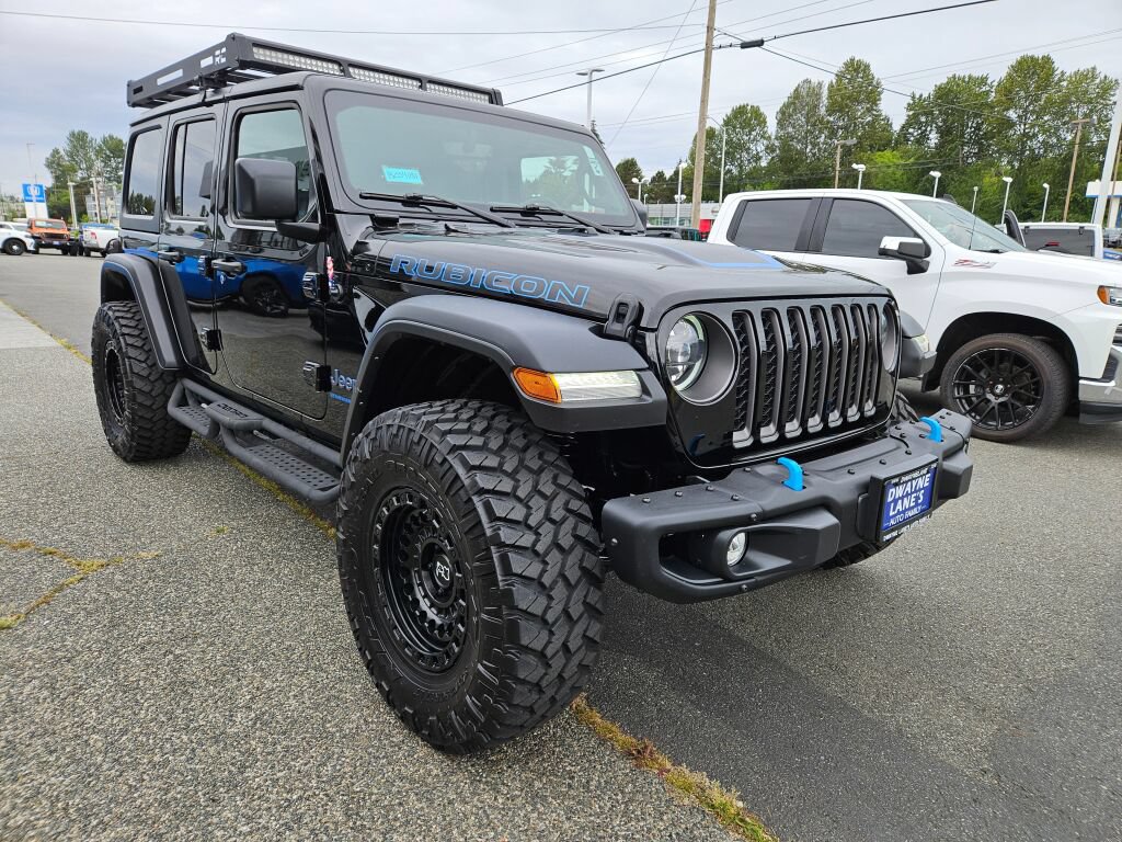 Used 2023 Jeep Wrangler Unlimited Rubicon 4xe w/ Steel Bumper Group AWD/4WD image 7