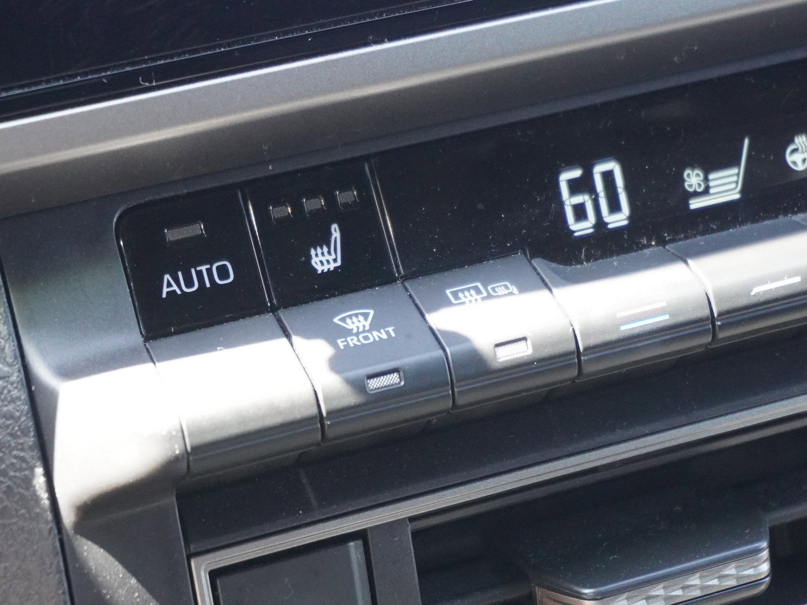 Used 2025 Toyota Camry XSE FWD image 24
