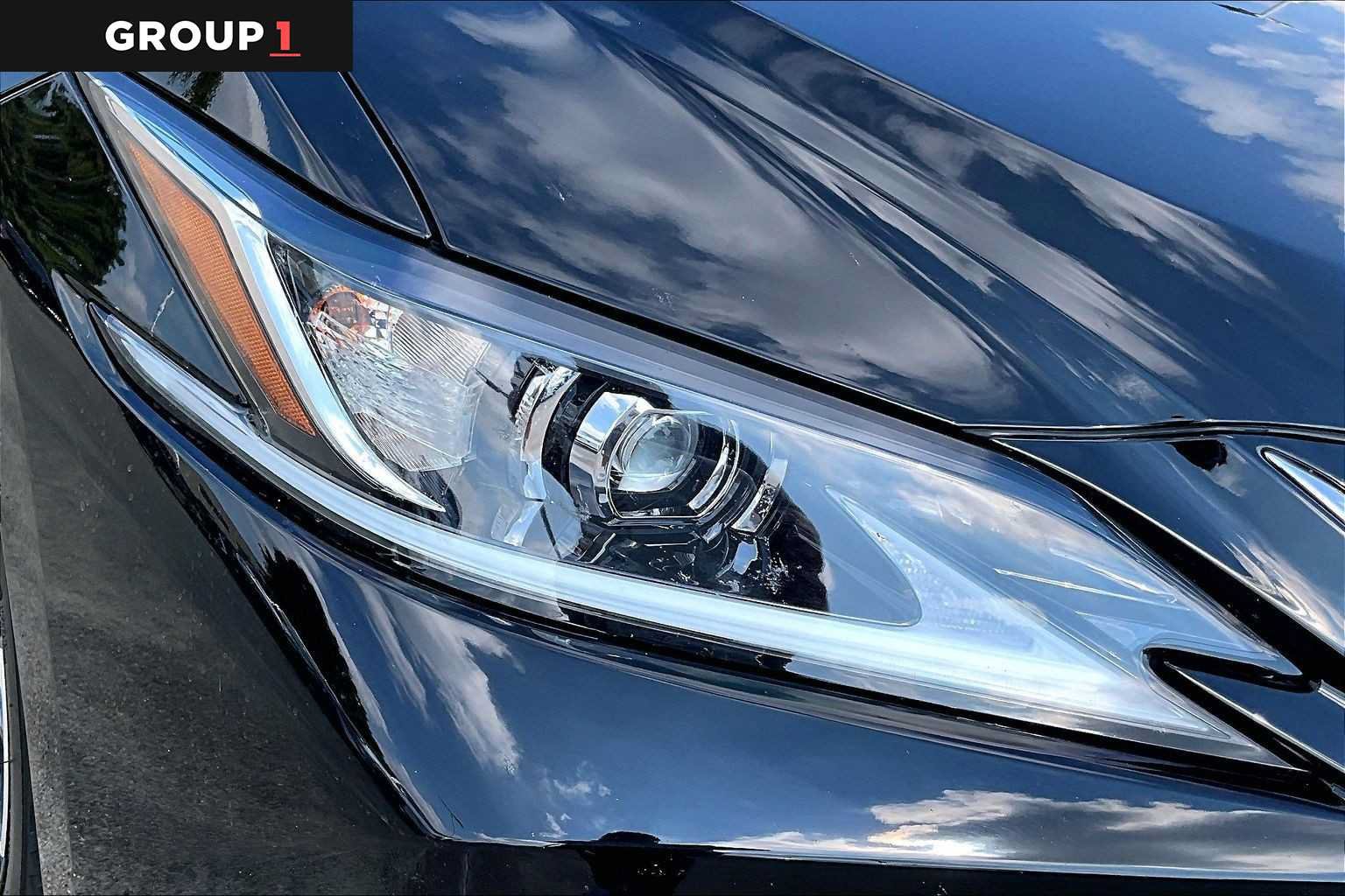 Certified 2024 Lexus ES 350 w/ Premium Package FWD image 25
