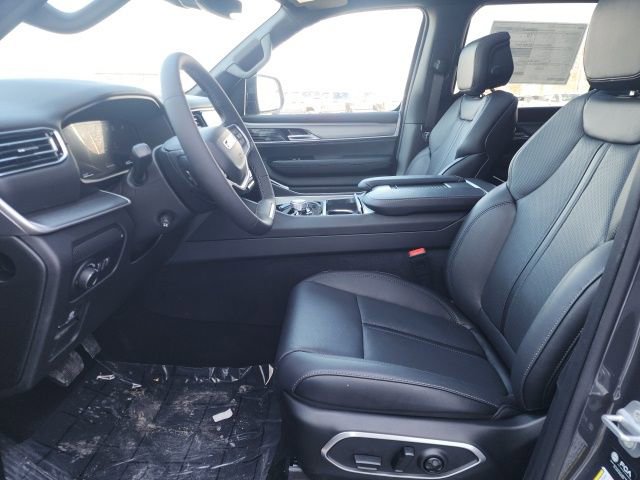 New 2026 Jeep Grand Wagoneer L Limited w/ Premium Group II image 21