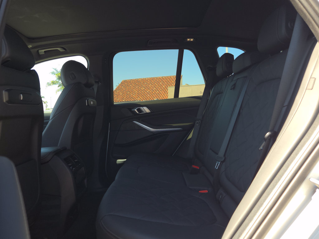 Used 2024 BMW X5 sDrive40i w/ Premium Package RWD image 10