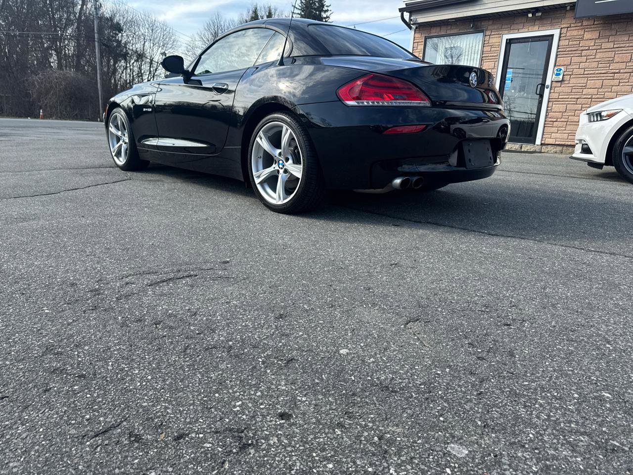 Used 2013 BMW Z4 sDrive28i RWD image 16