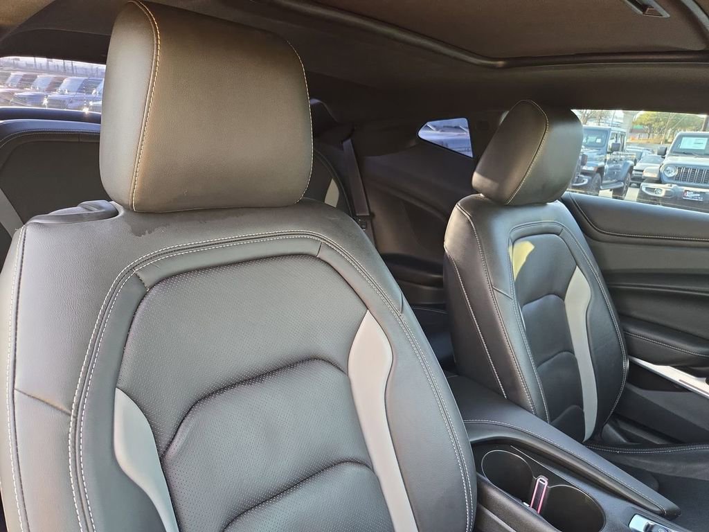 Used 2022 Chevrolet Camaro LT w/ RS Package image 31