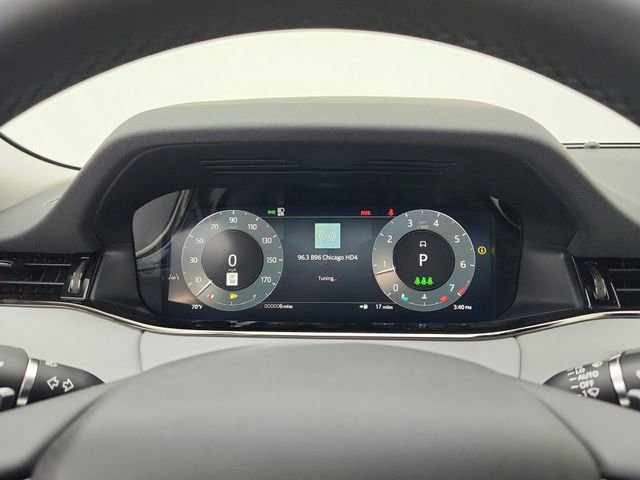 New 2025 Land Rover Range Rover Evoque Dynamic SE image 28