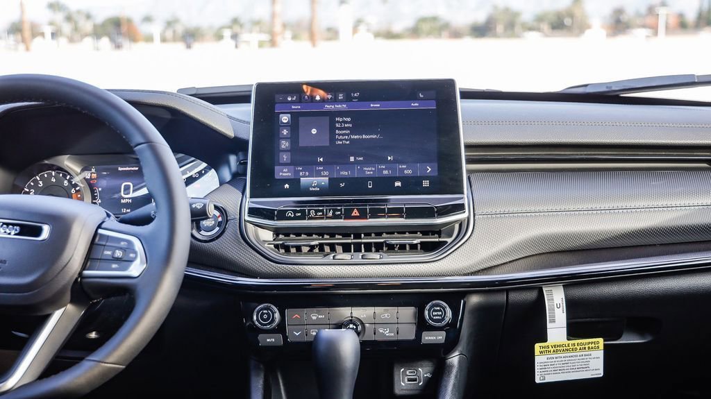 New 2026 Jeep Compass Latitude image 14