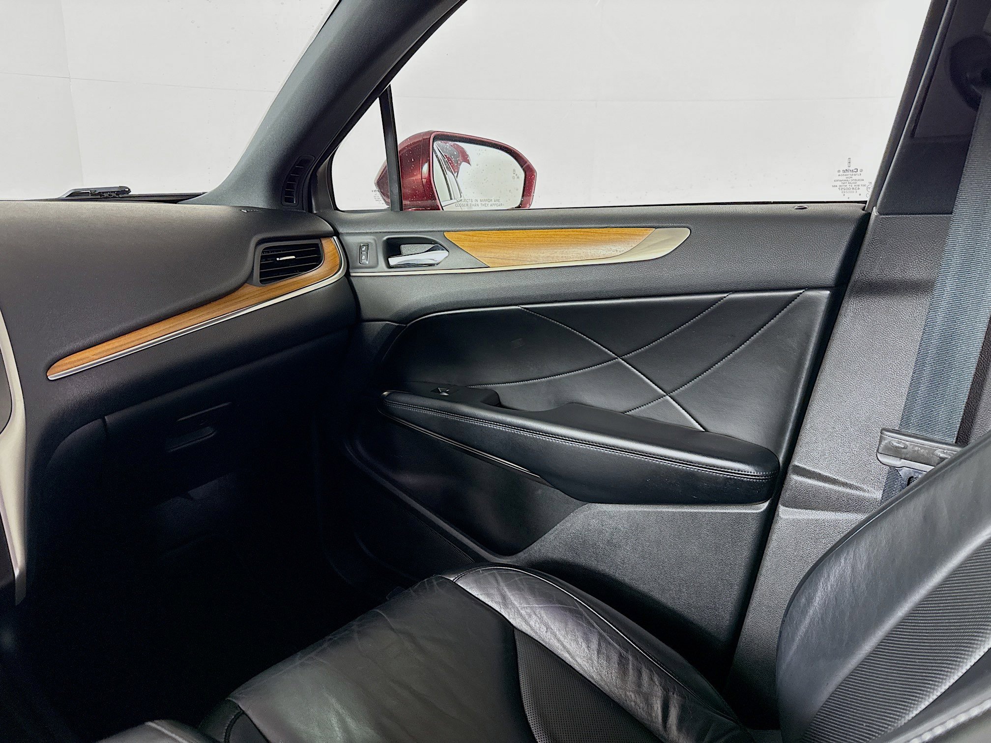 Used 2019 Lincoln MKC Select w/ Select Plus Package image 28