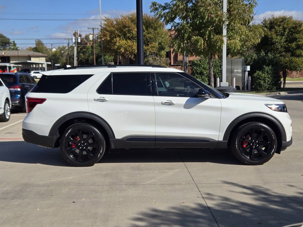 Used 2024 Ford Explorer ST w/ Equipment Group 401A image 5