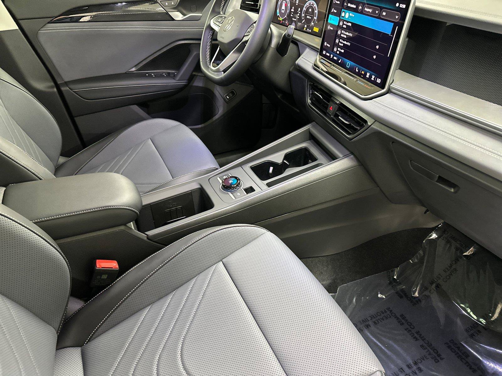 New 2026 Volkswagen Tiguan SE AWD/4WD image 15