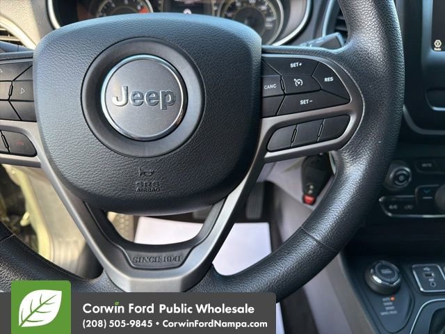 Used 2019 Jeep Cherokee Latitude w/ Popular Appearance Group AWD/4WD image 16