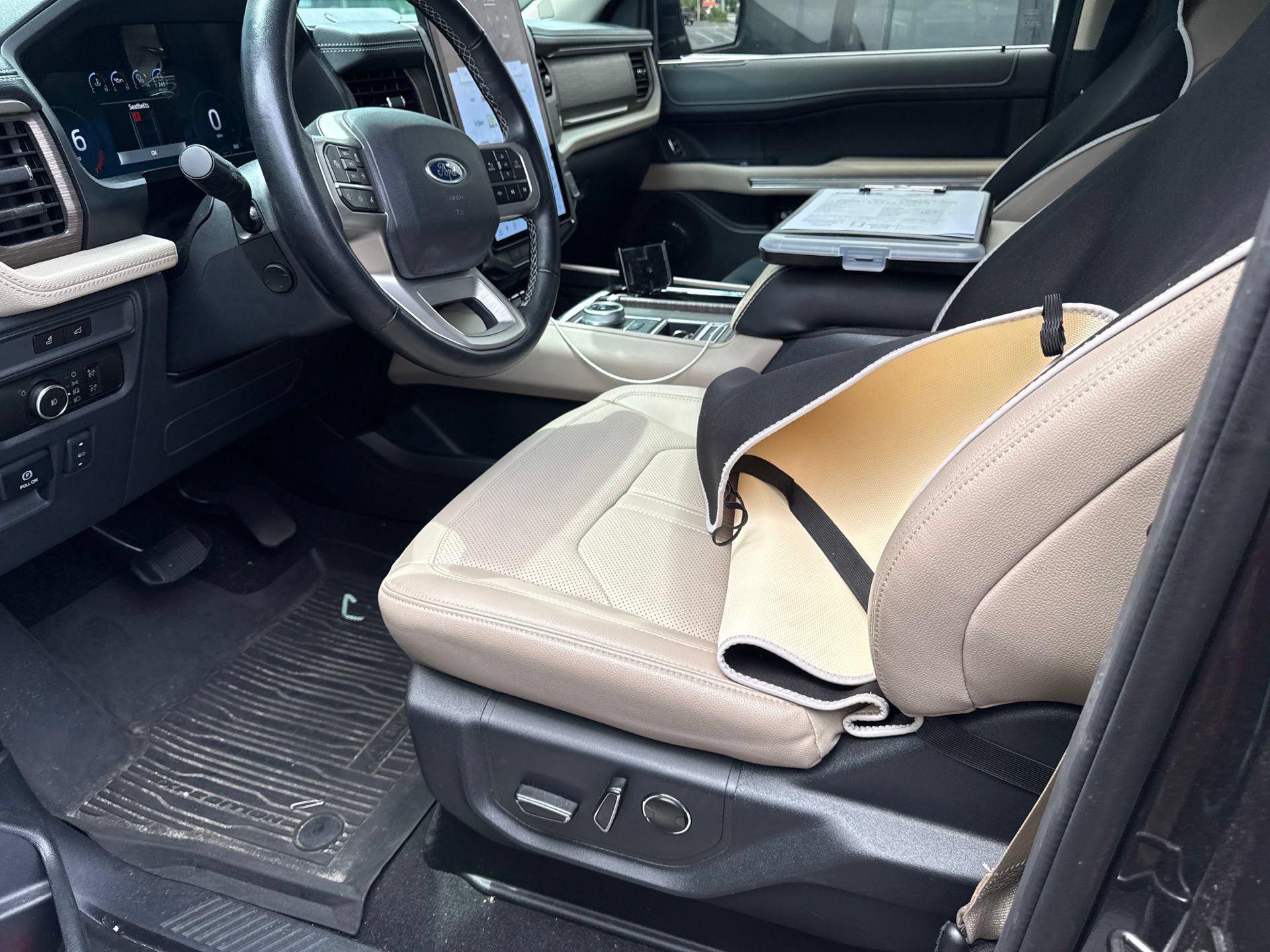 Certified 2023 Ford Expedition Limited RWD image 18