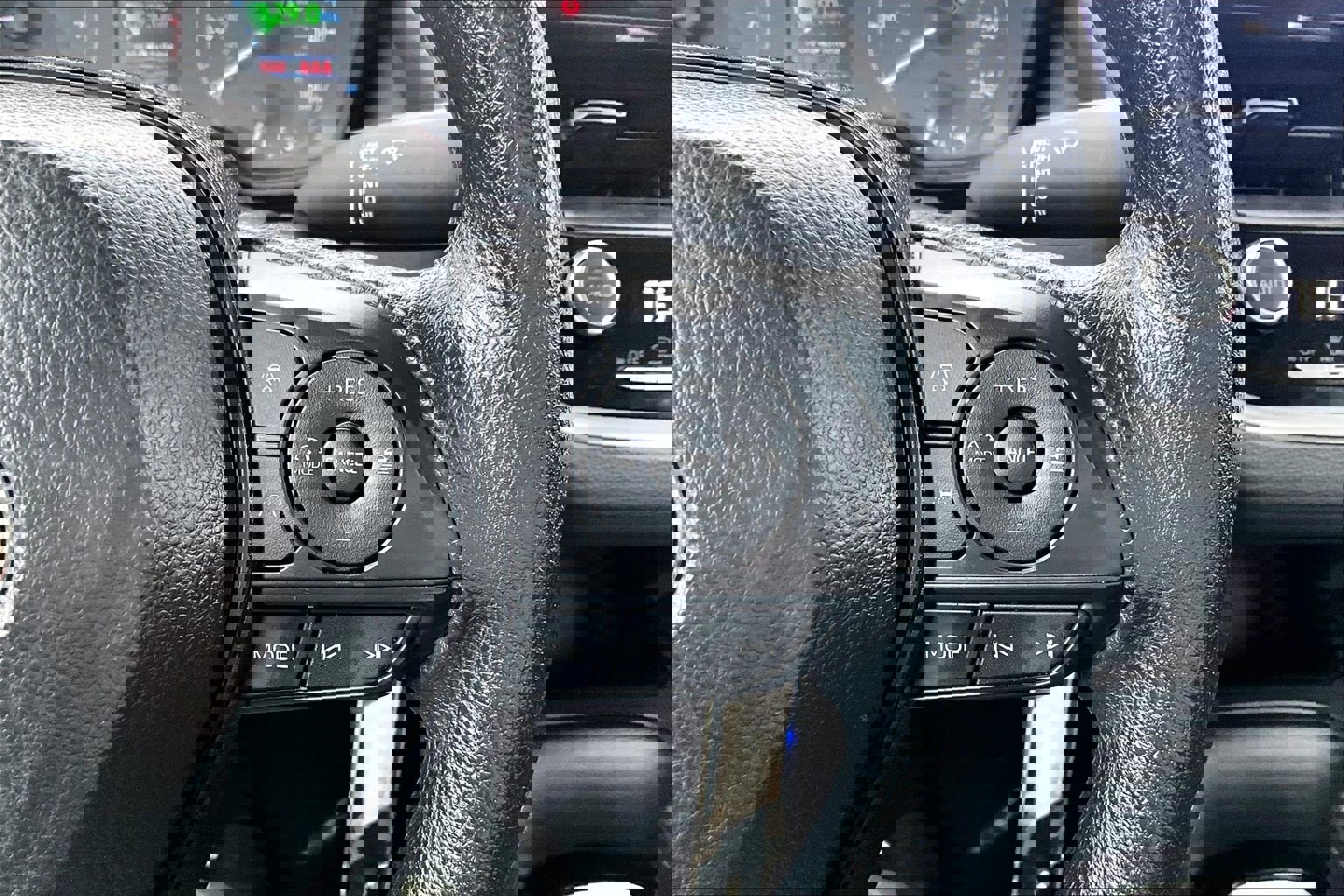 Used 2024 Toyota Corolla LE image 18