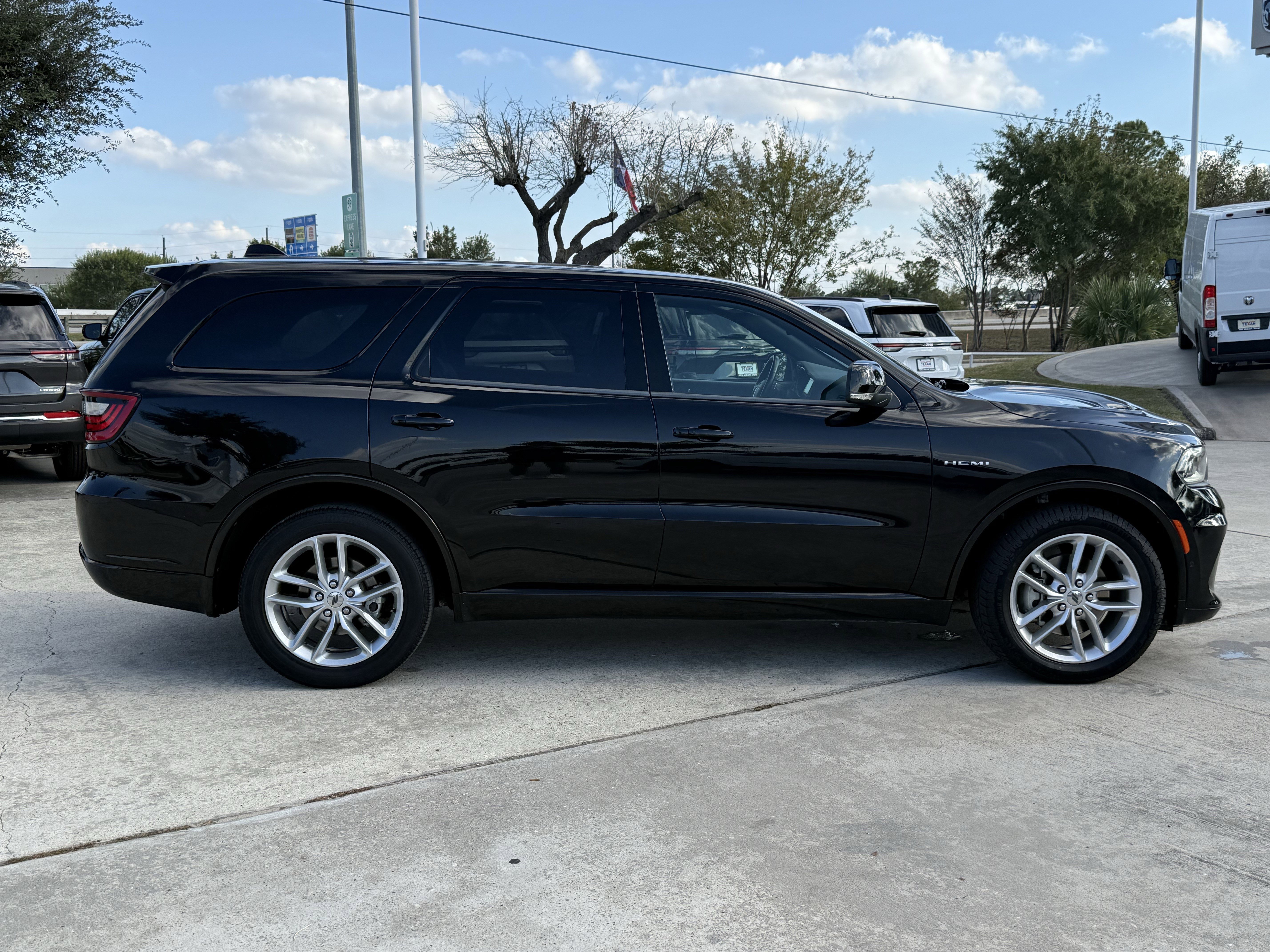 Used 2022 Dodge Durango R/T image 3