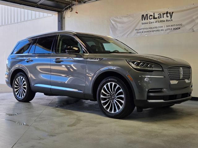 Used 2023 Lincoln Aviator Reserve AWD/4WD image 5