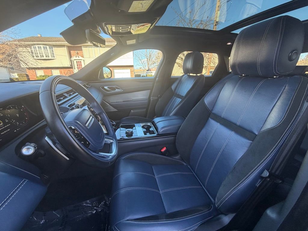 Used 2019 Land Rover Range Rover Velar R-Dynamic SE image 13