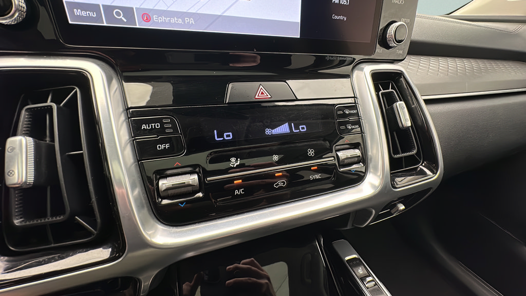Used 2023 Kia Sorento SX AWD/4WD image 20