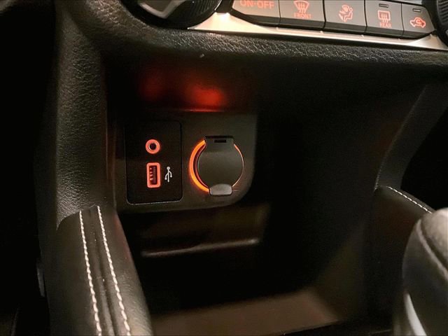 Used 2019 Nissan Kicks SV FWD image 31