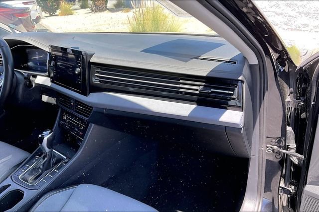 Used 2025 Volkswagen Jetta SE FWD image 16