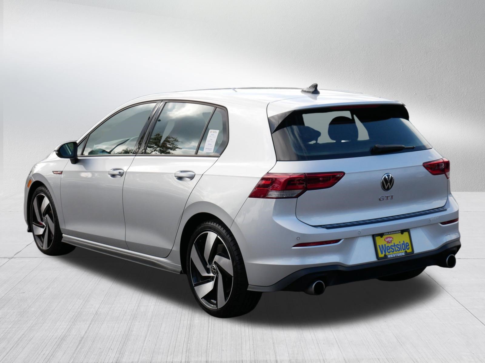 Used 2022 Volkswagen GTI S FWD image 5