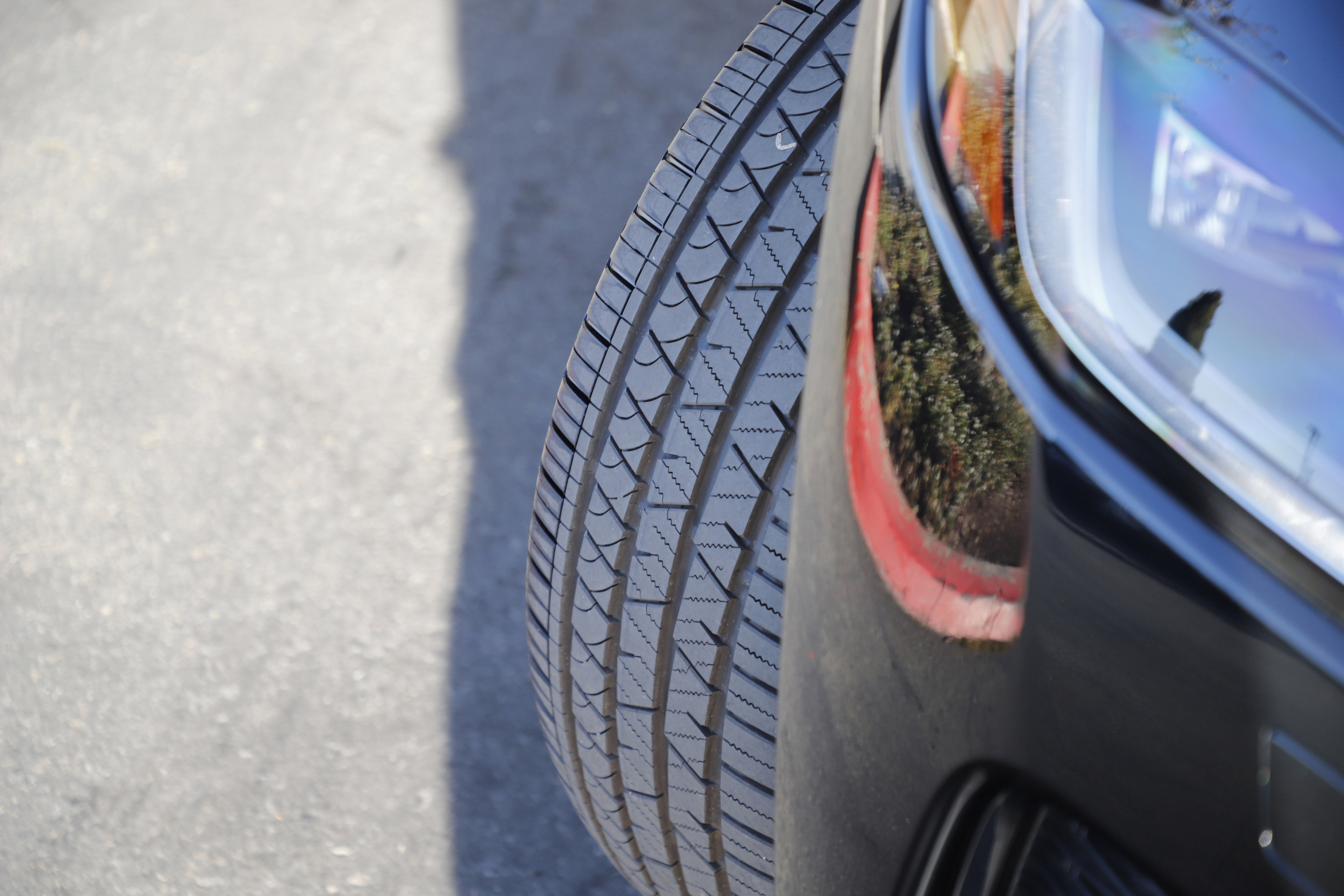 New 2026 Jaguar F-PACE R-Dynamic S image 3