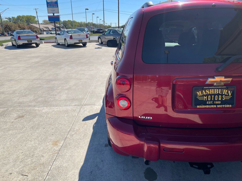 Used 2011 Chevrolet HHR LS image 13