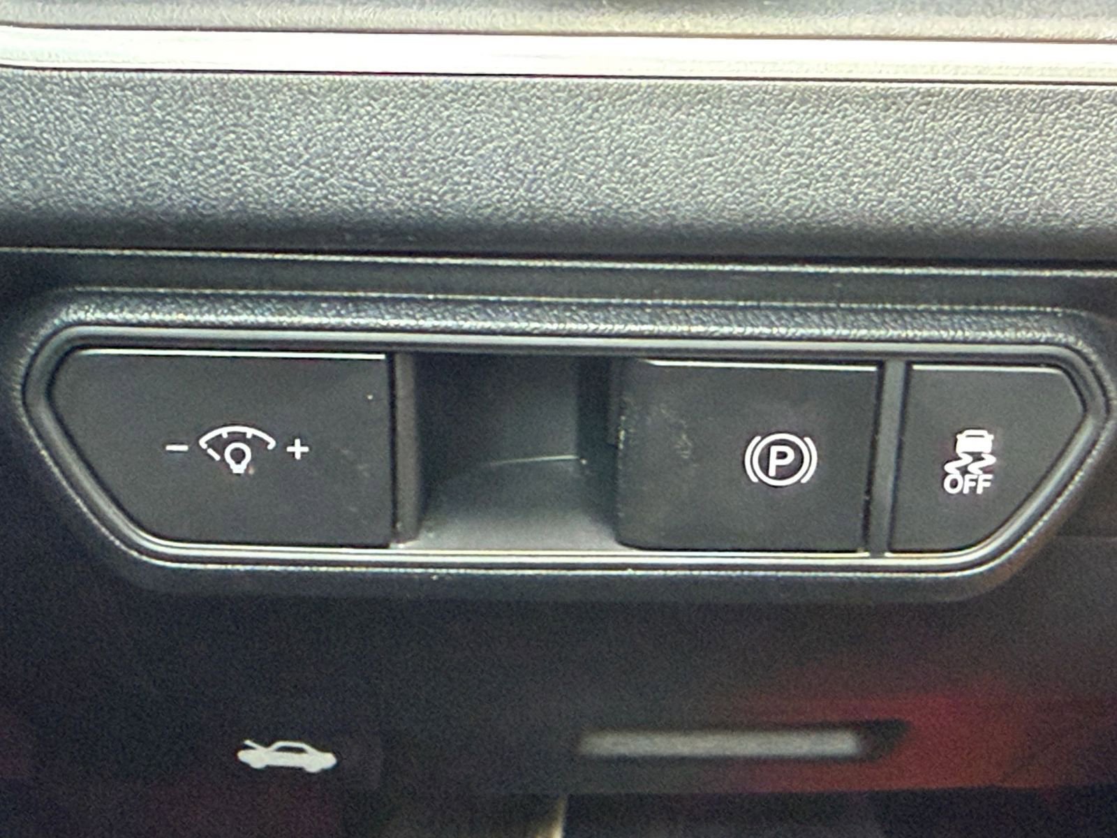 Used 2025 Kia K4 FWD image 32