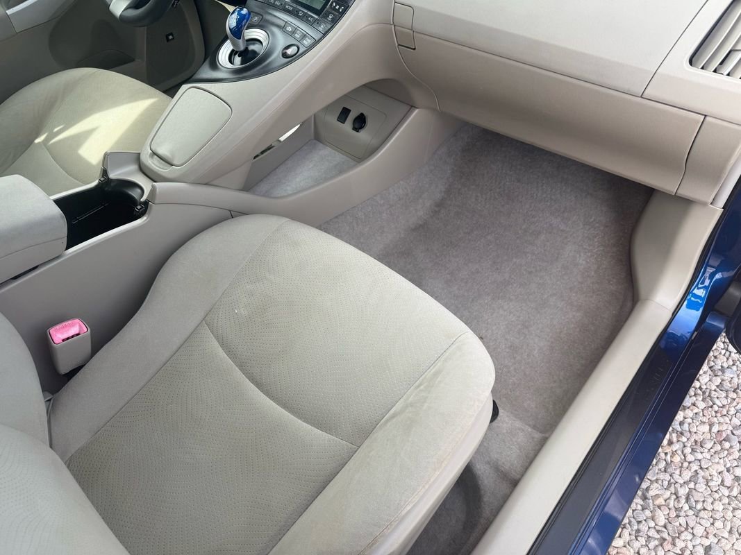 Used 2010 Toyota Prius Two FWD image 16