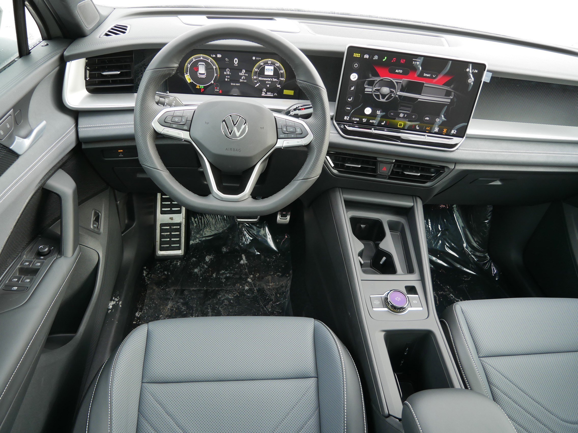 New 2026 Volkswagen Tiguan SE R-Line image 7