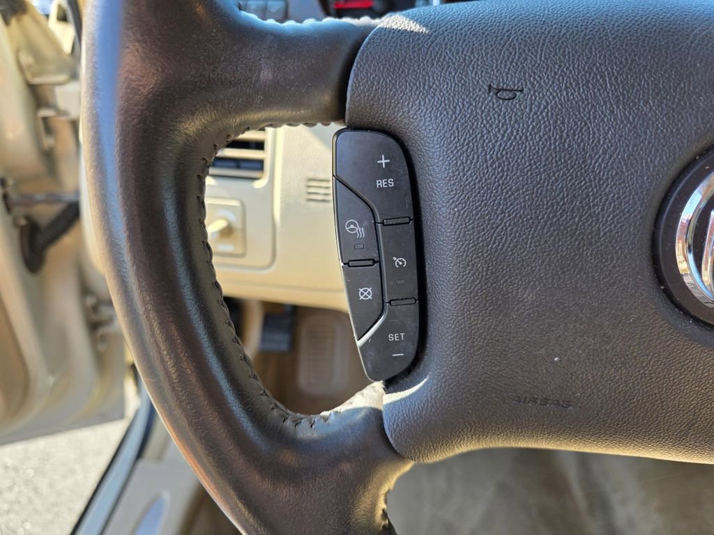 Used 2011 Buick Lucerne CXL w/ Driver Confidence Package image 16