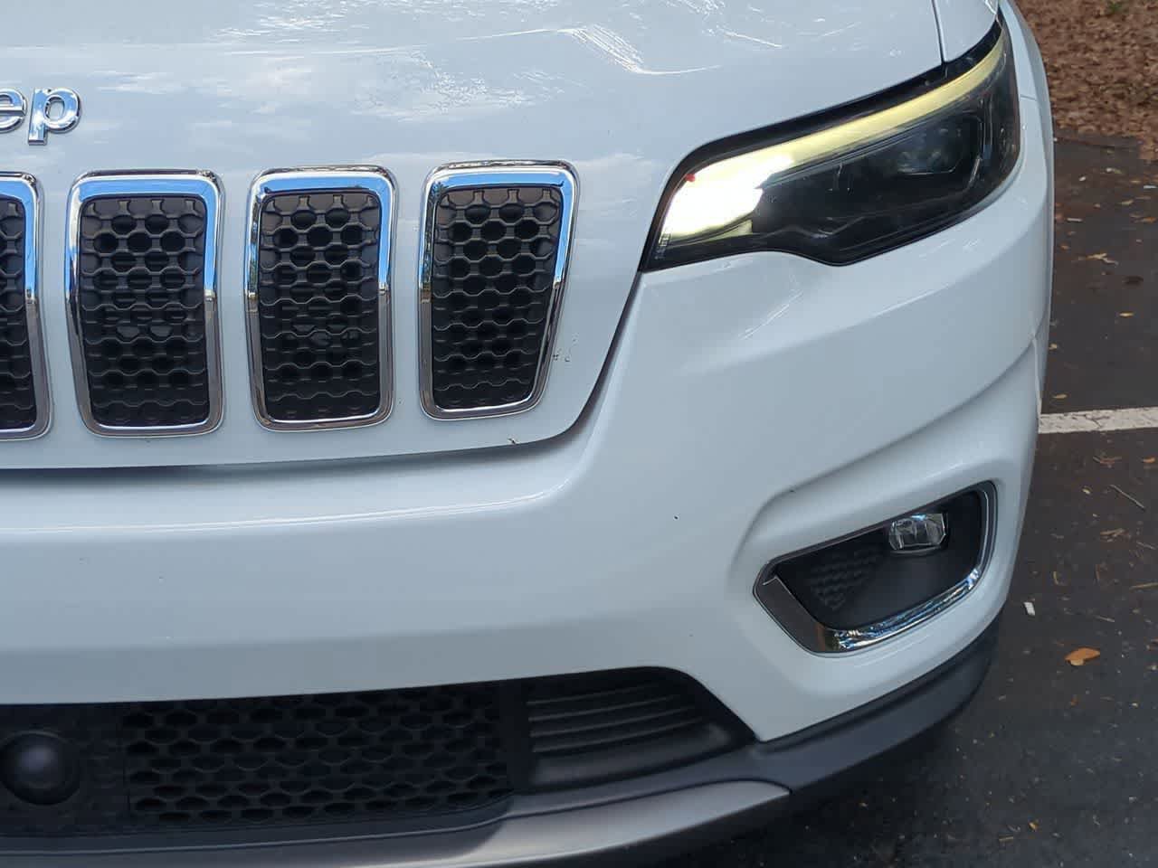 Used 2022 Jeep Cherokee Limited AWD/4WD image 11