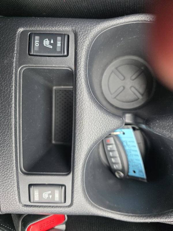 Used 2020 Nissan Rogue SV image 30