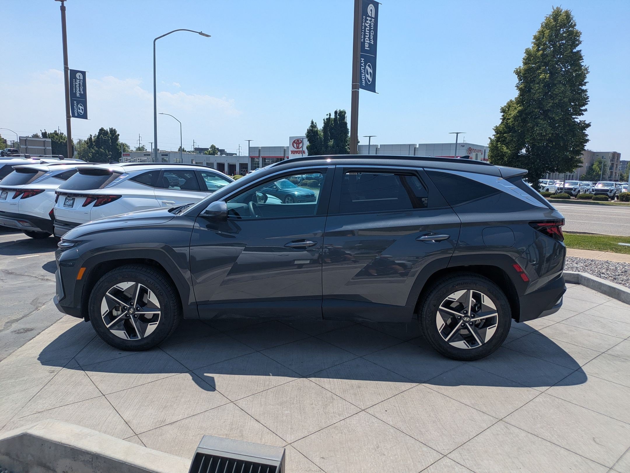 Certified 2025 Hyundai Tucson SEL AWD/4WD image 9