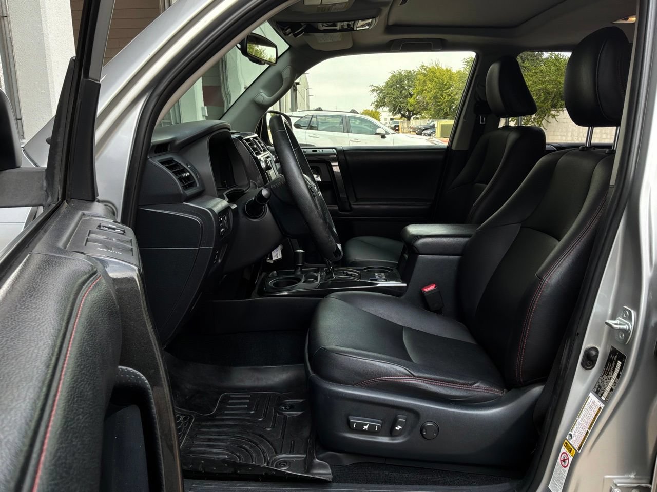 Used 2015 Toyota 4Runner Trail Premium AWD/4WD image 10