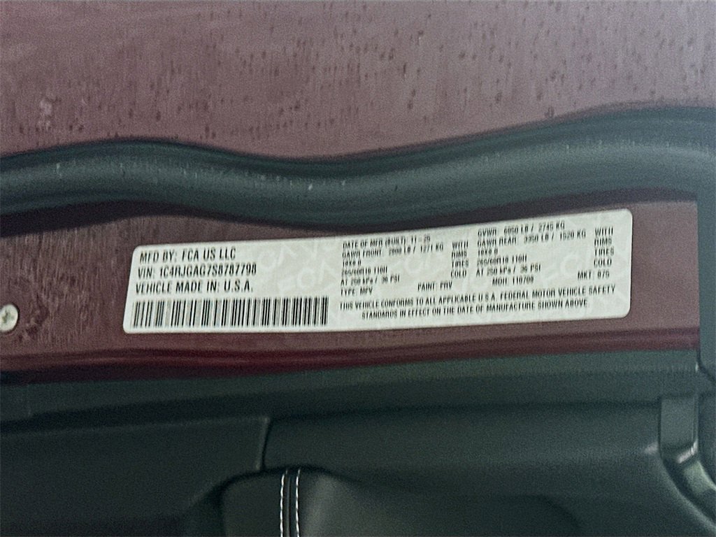 New 2025 Jeep Grand Cherokee Altitude image 18