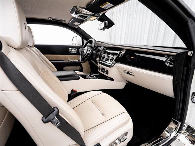 Used 2016 Rolls-Royce Wraith RWD image 35