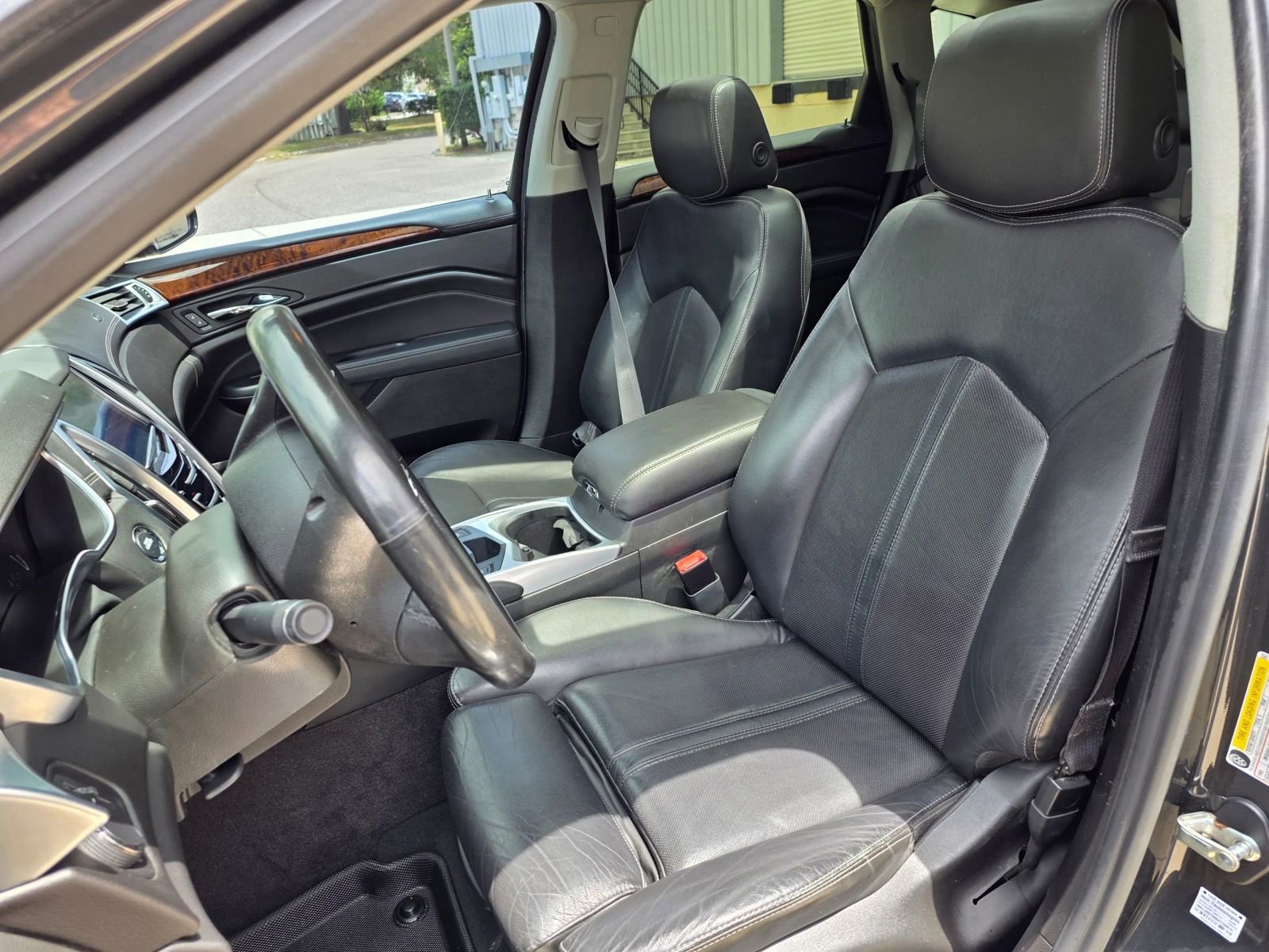 Used 2016 Cadillac SRX Luxury w/ Driver Awareness Package FWD image 5