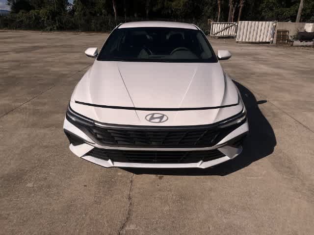 Used 2024 Hyundai Elantra SEL FWD image 17